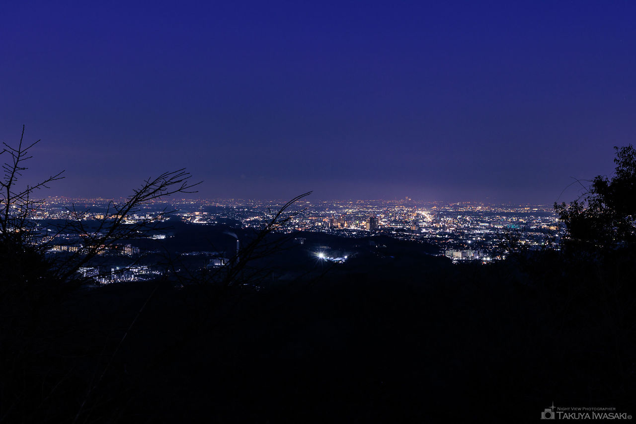 高尾山駅展望台の夜景スポット写真（2）