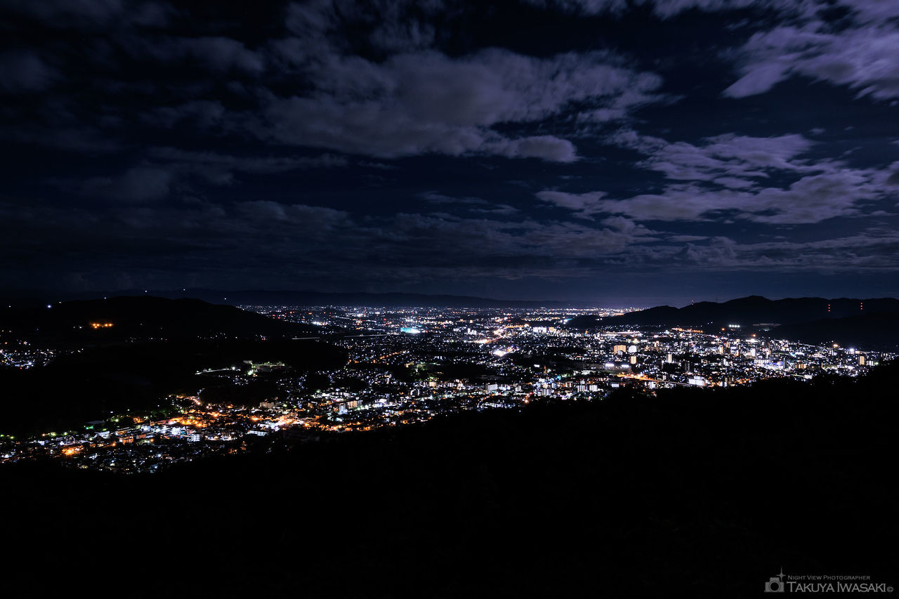 太宰府市・筑紫野市方面を望む