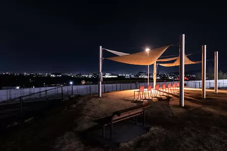 佐野SA（下り）（お空がひろいテラス）の夜景